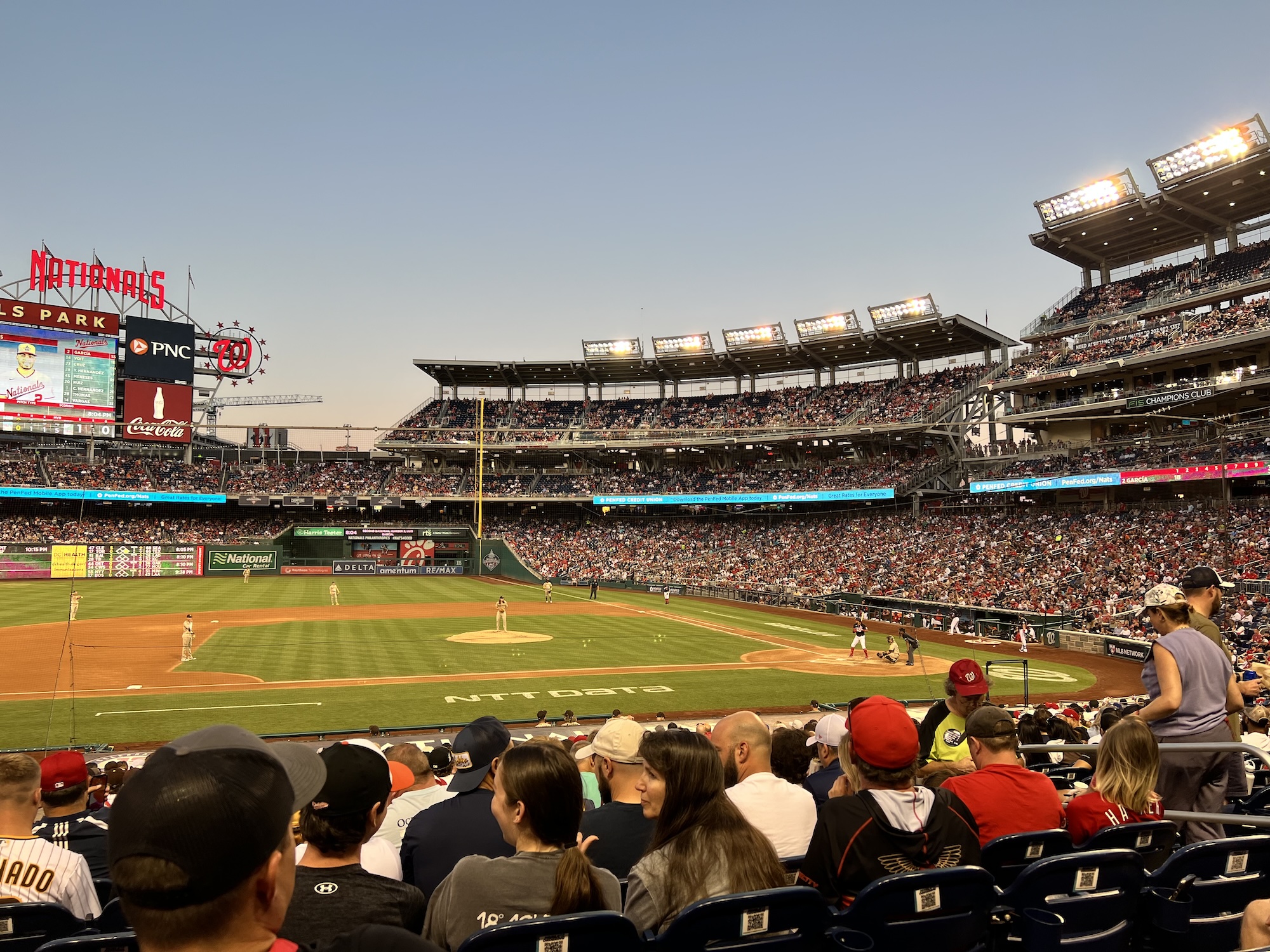 Padres 10 – Nationals 5