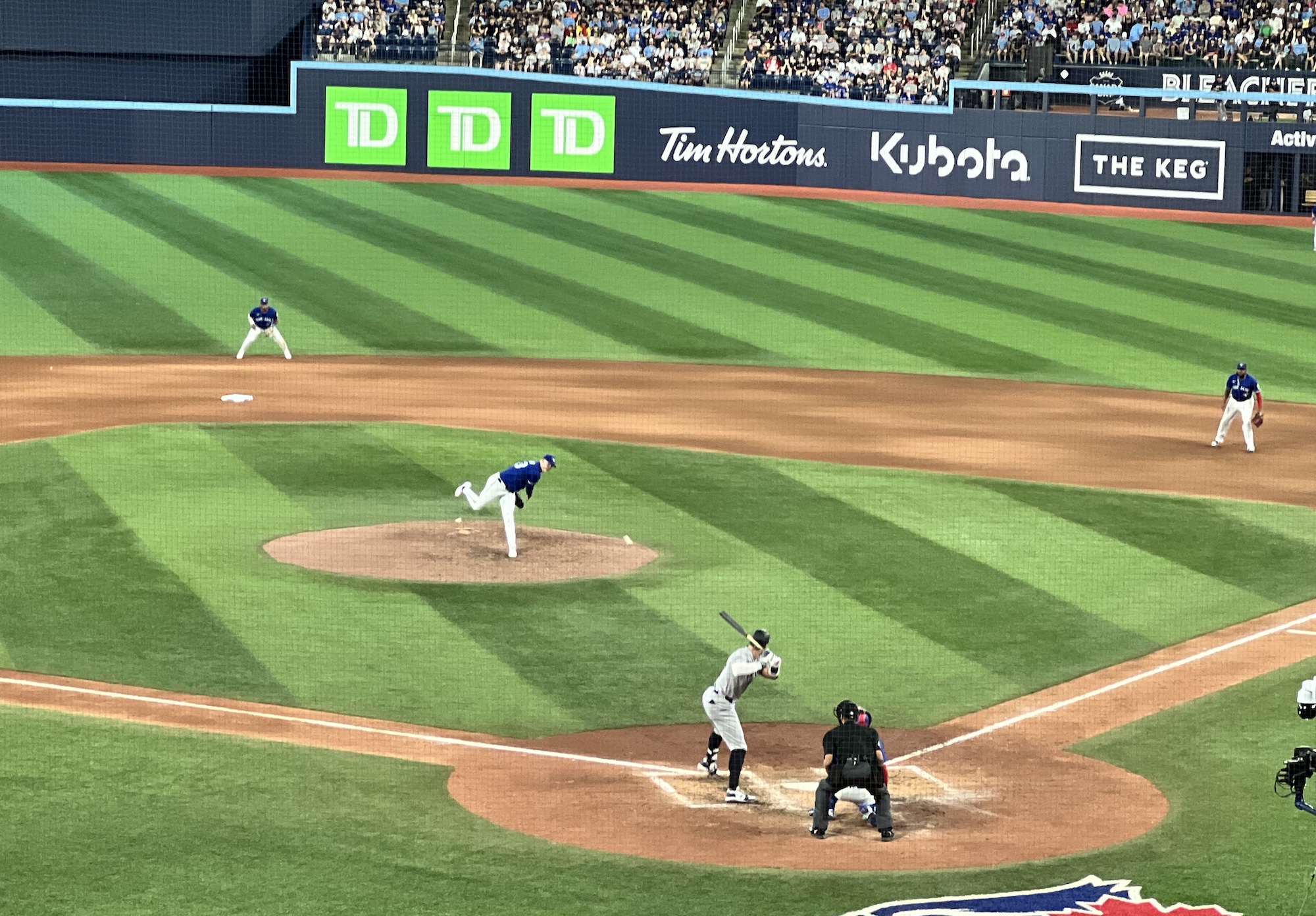 Yankees 5 – Blue Jays 8