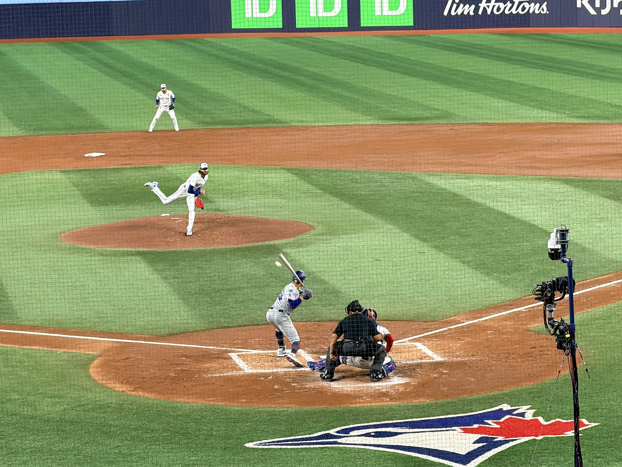 2025 World Series, Game Two